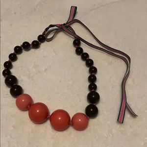 Ribbon closure necklace